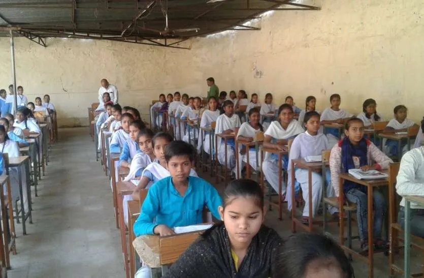 यूजी और पीजी की परीक्षाएं 13 अगस्त तक, प्रथम वर्ष के सारे छात्रों को करेंगे प्रमोट.....