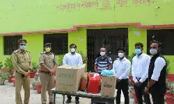 लीगल ब्लड फाउंडेशन की वजह से किशोर जेल के बच्चों ने महसूस किए सामान्य जीवन के कुछ पल... लीगल ब्लड फाउंडेशन की वजह से किशोर जेल के बच्चों ने महसूस किए सामान्य जीवन के कुछ पल...