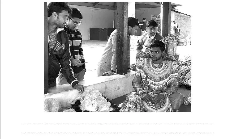 फिल्म एवं टेलीविजन इंस्टिट्यूट के प्रवेश परीक्षा के प्रश्न हल करिये  | उत्तर निम्न ईमेल id bachpanexpress@gmail.com पर भेजे|     नीचे दिए हुए फोटोग्राफ को ध्यान से देखकर अपना उत्तर लिखिए फिल्म एवं टेलीविजन इंस्टिट्यूट के प्रवेश परीक्षा के प्रश्न हल करिये  | उत्तर निम्न ईमेल id bachpanexpress@gmail.com पर भेजे|     नीचे दिए हुए फोटोग्राफ को ध्यान से देखकर अपना उत्तर लिखिए