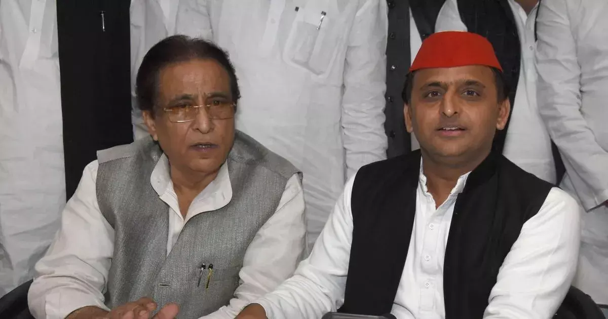 आजम खान के खिलाफ 1300 फर्जी भर्ती का केस दर्ज, लखनऊ हाई कोर्ट में जमानत याचिका को किया खारिज