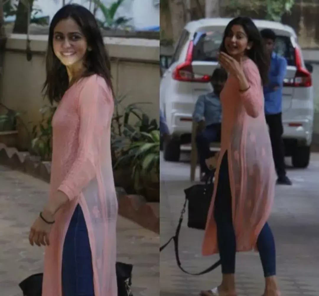 सिंपल लुक में रकुल प्रीत सिंह ने ढाया कहर, फैंस को बेहद पसंद आया लुक सिंपल लुक में रकुल प्रीत सिंह ने ढाया कहर, फैंस को बेहद पसंद आया लुक