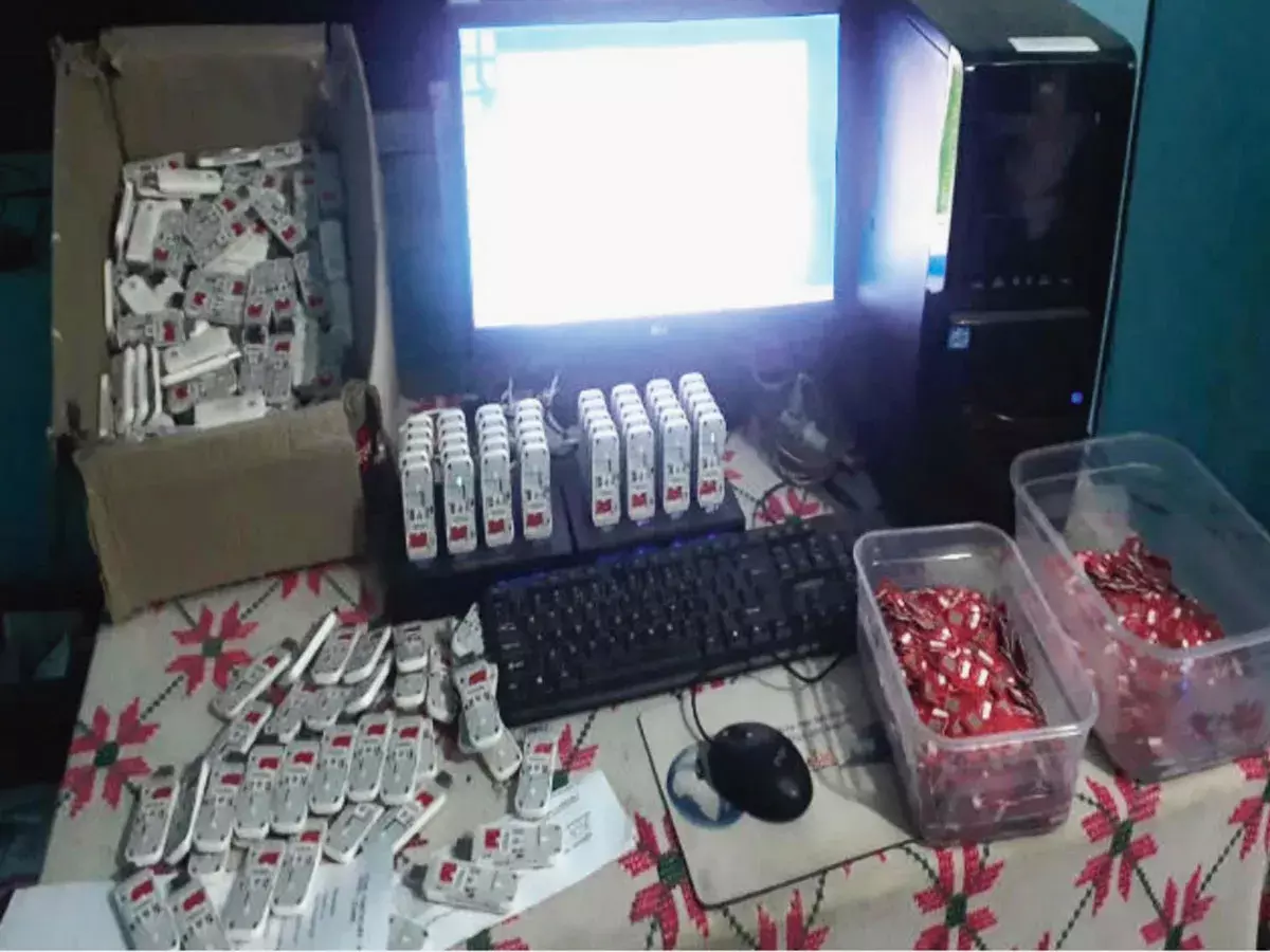 मोबाइल सिम का जखीरा पकड़ा गया , पर कम्पनी को क्यों नही खबर