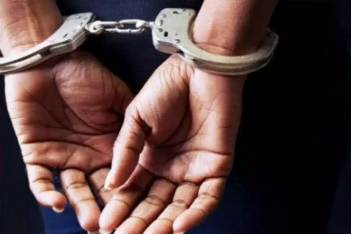 लॉकडाउन में नहीं मिला काम तो पैसों की तंगी ने कराया क्राइम, जाने क्या है पूरा मामला लॉकडाउन में नहीं मिला काम तो पैसों की तंगी ने कराया क्राइम, जाने क्या है पूरा मामला