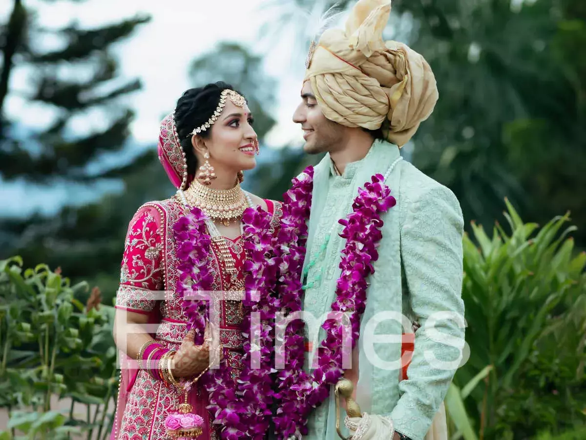 पांड्या स्टोर फेम अक्षय खरोडिया ने गर्ल फ्रेंड के साथ रचाई शादी पांड्या स्टोर फेम अक्षय खरोडिया ने गर्ल फ्रेंड के साथ रचाई शादी