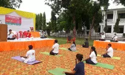 लखनऊ विश्वविद्यालय में सातवें अंतराष्ट्रीय योग दिवस समारोह का हुआ आयोजन लखनऊ विश्वविद्यालय में सातवें अंतराष्ट्रीय योग दिवस समारोह का हुआ आयोजन