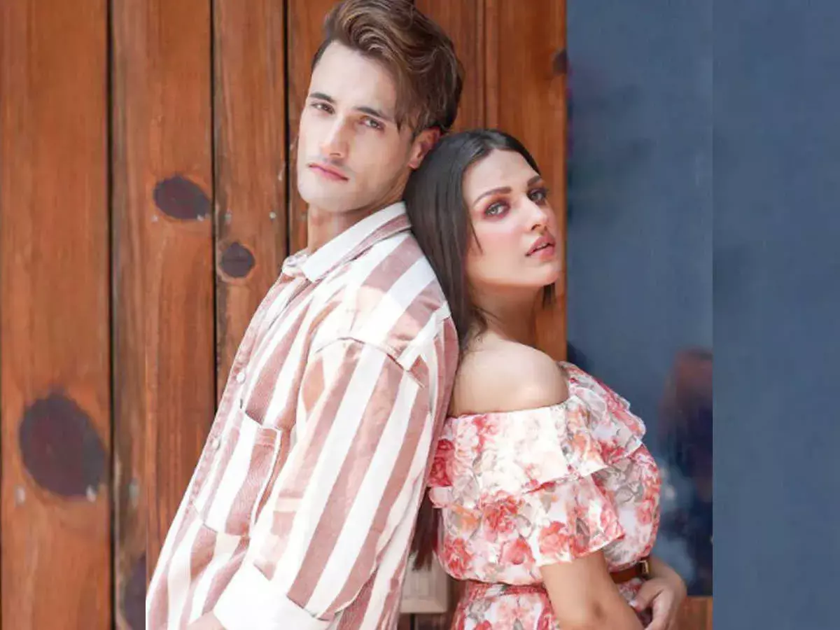 рдмрд┐рдЧ рдмреЙрд╕ рдлреЗрдо рд╣рд┐рдорд╛рдВрд╢реА рдиреЗ рдЕрд╕реАрдо рдХреЗ рд╕рд╛рде рд╢рд╛рджреА рдХреЗ рдмрдВрдзрди рдореЗрдВ рдмрдВрдзрдиреЗ рдХреЛ рд▓реЗрдХрд░ рддреЛрдбрд╝реА рдЪреБрдкреНрдкреА рдмрд┐рдЧ рдмреЙрд╕ рдлреЗрдо рд╣рд┐рдорд╛рдВрд╢реА рдиреЗ рдЕрд╕реАрдо рдХреЗ рд╕рд╛рде рд╢рд╛рджреА рдХреЗ рдмрдВрдзрди рдореЗрдВ рдмрдВрдзрдиреЗ рдХреЛ рд▓реЗрдХрд░ рддреЛрдбрд╝реА рдЪреБрдкреНрдкреА