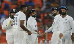 इंग्लैंड के खिलाफ  मैच से पहले कोरोना की चपेट में भारतीय खिलाड़ी इंग्लैंड के खिलाफ  मैच से पहले कोरोना की चपेट में भारतीय खिलाड़ी