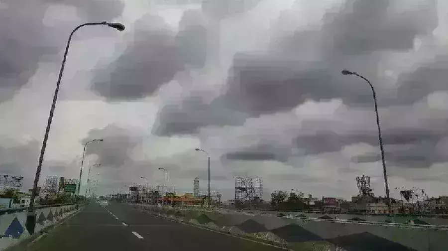 यूपी के कई राज़्यो में भारी बारिश का अलर्ट जारी यूपी के कई राज़्यो में भारी बारिश का अलर्ट जारी