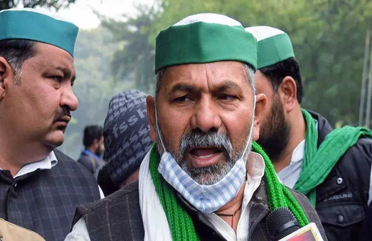 कृषि कानून के खिलाफ जंतर-मंतर पर प्रदर्शन के दौरान किसान संसद चलाएंगे बोले राकेश टिकैत। कृषि कानून के खिलाफ जंतर-मंतर पर प्रदर्शन के दौरान किसान संसद चलाएंगे बोले राकेश टिकैत।