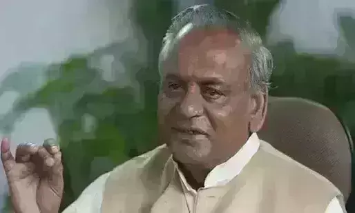 उत्तर प्रदेश के पूर्व सीएम कल्याण सिंह की तबीयत पूछने लखनऊ के पीजीआई पहुंची भारतीय जनता पार्टी की सीनियर नेता उमा भारती