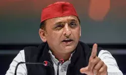 अखिलेश यादव ने भारतीय जनता पार्टी के आलाकमान और सांसदों की बैठक पर कसा तंज