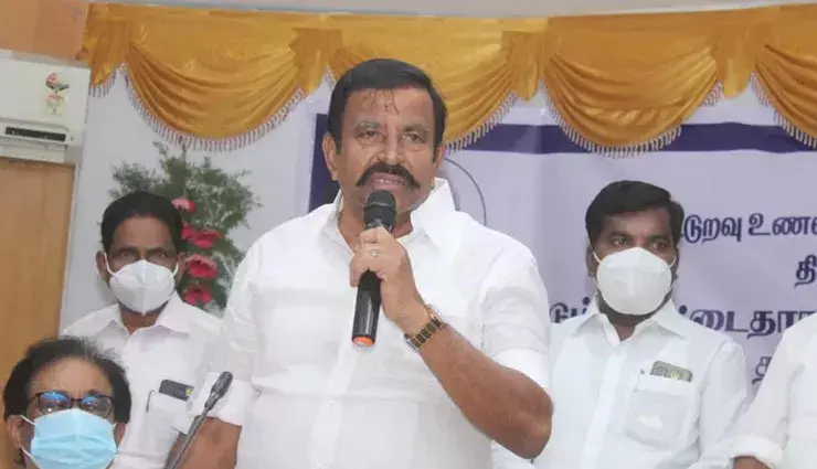 तमिलनाडु नगर प्रशासन मंत्री केएन नेहरू बोले- बिहारियों ने तमिलनाडु निवासियों की छीनी नौकरियां।