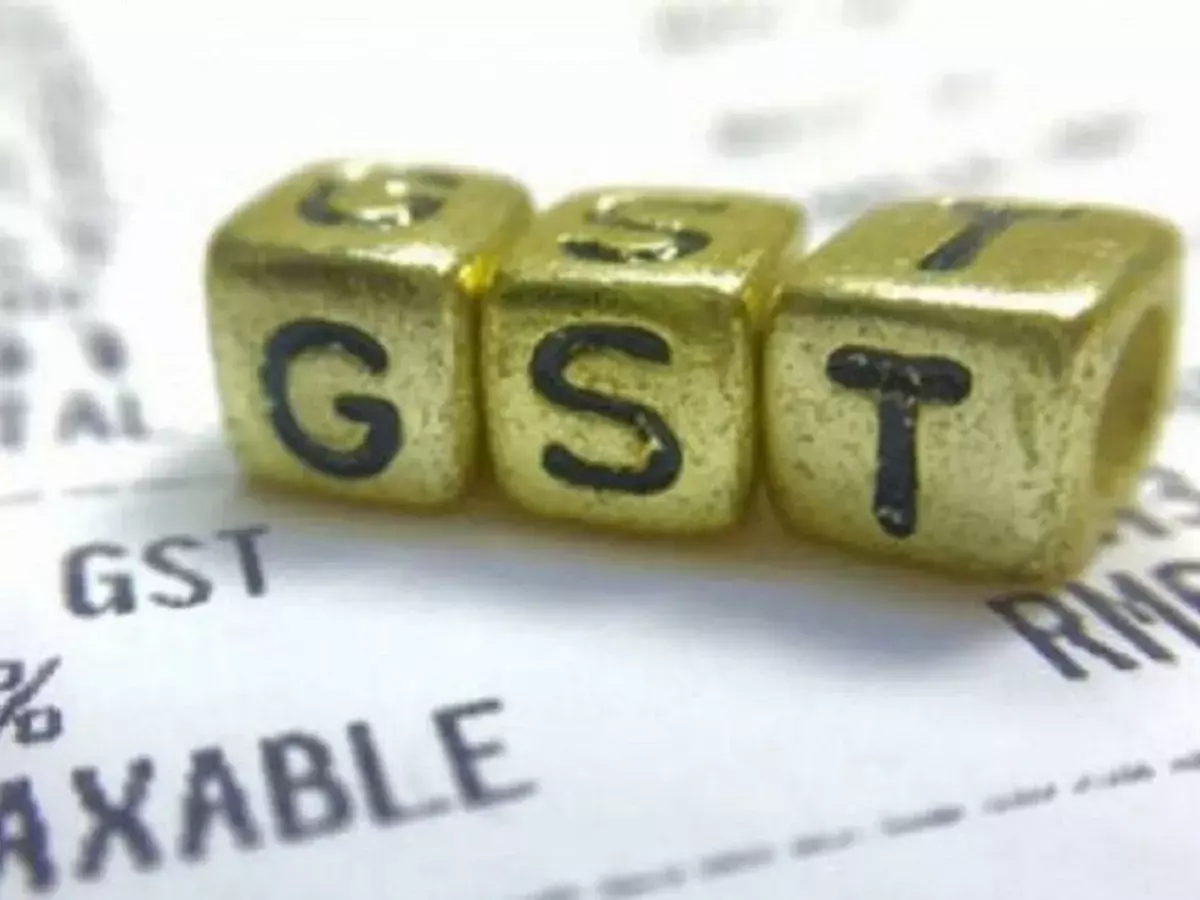 पटरी पर लौट रही अर्थव्यवस्था, GST में हुआ 33% का इजाफा पटरी पर लौट रही अर्थव्यवस्था, GST में हुआ 33% का इजाफा