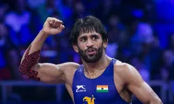 पिता की भविष्यवाणी हुई सच, बजरंग पूनिया ने भारत को दिलाया कांस्य पदक पिता की भविष्यवाणी हुई सच, बजरंग पूनिया ने भारत को दिलाया कांस्य पदक