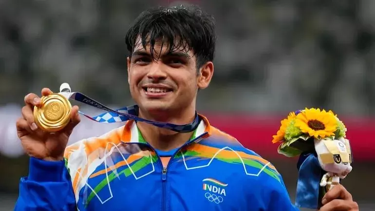 टोक्यो ओलंपिक में भारत को गोल्ड दिलाने के बाद नीरज का चमका मुकद्दर, इस तरह हुए मालामाल टोक्यो ओलंपिक में भारत को गोल्ड दिलाने के बाद नीरज का चमका मुकद्दर, इस तरह हुए मालामाल