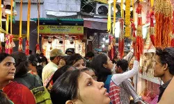 योगी सरकार का रक्षाबंधन पर बड़ा तोहफा, मुफ्त में सफर कर सकेगी महिलाए योगी सरकार का रक्षाबंधन पर बड़ा तोहफा, मुफ्त में सफर कर सकेगी महिलाए