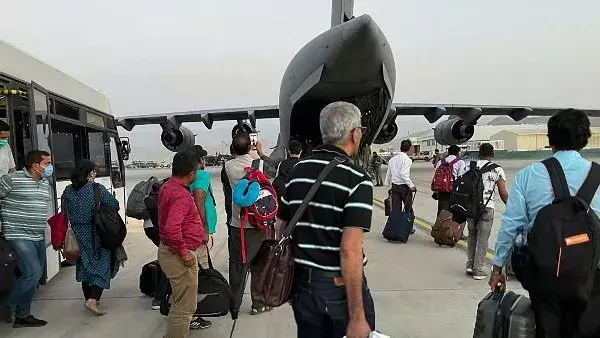 विदेश मंत्रालय ने जारी किए नए हेल्पलाइन नंबर , अफगान में फंसे भारतीय को ऐसे मिलेगी  मदद विदेश मंत्रालय ने जारी किए नए हेल्पलाइन नंबर , अफगान में फंसे भारतीय को ऐसे मिलेगी  मदद