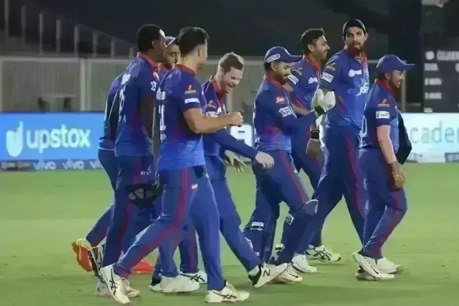 संयुक्त अरब अमीरात के लिए रवाना हुई दिल्ली कैपिटल्स की टीम संयुक्त अरब अमीरात के लिए रवाना हुई दिल्ली कैपिटल्स की टीम
