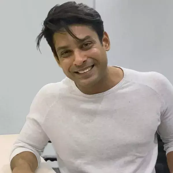 आखिर किन कारणों से हुई सिद्धार्थ शुक्ला की मौत? हार्ट अटैक या फिर.... आखिर किन कारणों से हुई सिद्धार्थ शुक्ला की मौत? हार्ट अटैक या फिर....