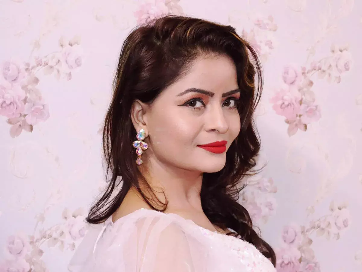 पोर्नोग्राफी केस : कोर्ट ने खारिज की एक्ट्रेस गहना वशिष्ट की याचिका पोर्नोग्राफी केस : कोर्ट ने खारिज की एक्ट्रेस गहना वशिष्ट की याचिका