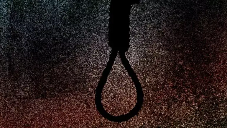 फतेहपुर: दुष्कर्म पीड़िता ने फांसी लगाकर की खुदकुशी फतेहपुर: दुष्कर्म पीड़िता ने फांसी लगाकर की खुदकुशी