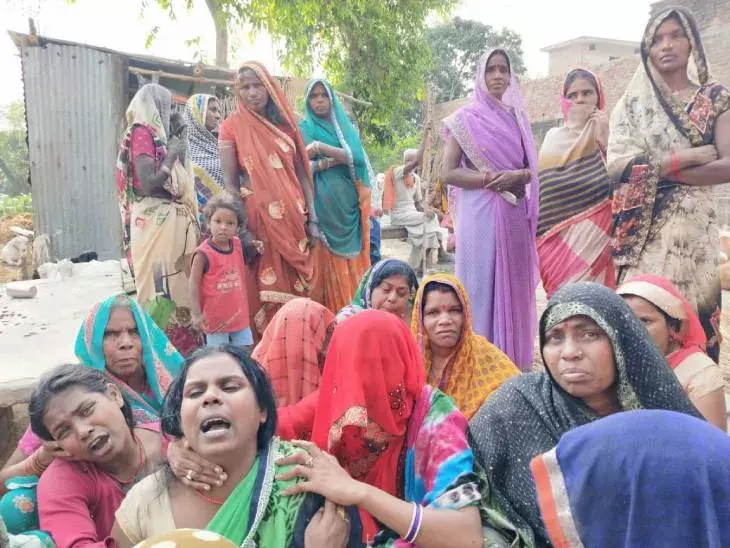 गोरखपुर में ग्राम प्रधान की पीट पीट कर हत्या , रास्ते को लेकर हुआ विवाद गोरखपुर में ग्राम प्रधान की पीट पीट कर हत्या , रास्ते को लेकर हुआ विवाद
