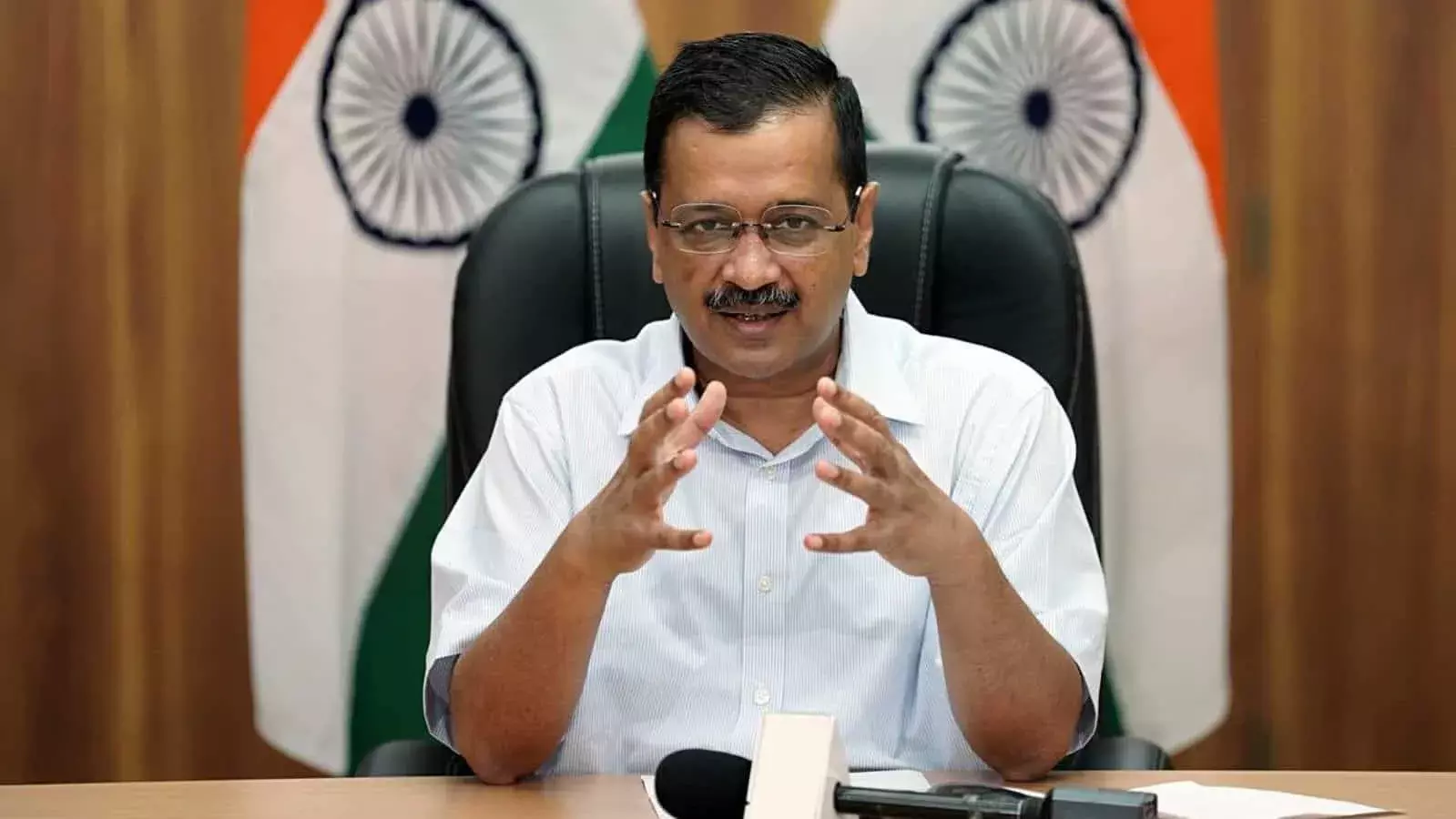 केजरीवाल सरकार ने पटाखों के बिक्री पर लगाई रोक केजरीवाल सरकार ने पटाखों के बिक्री पर लगाई रोक