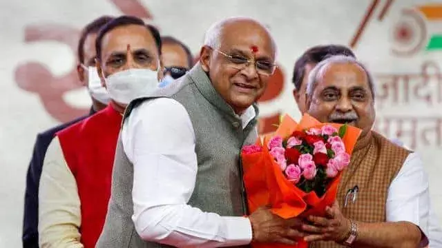 गुजरात में आज होगा नए मंत्रियों का शपथ ग्रहण गुजरात में आज होगा नए मंत्रियों का शपथ ग्रहण