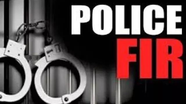 рдХреЙрд▓ рд╕реЗрдВрдЯрд░ рд╕реЗ рдардЧреА рдХрд░рдиреЗ рд╡рд╛рд▓реЗ рддреАрди рдЖрд░реЛрдкреА рдЧрд┐рд░рдлреНрддрд╛рд░ рдХреЙрд▓ рд╕реЗрдВрдЯрд░ рд╕реЗ рдардЧреА рдХрд░рдиреЗ рд╡рд╛рд▓реЗ рддреАрди рдЖрд░реЛрдкреА рдЧрд┐рд░рдлреНрддрд╛рд░