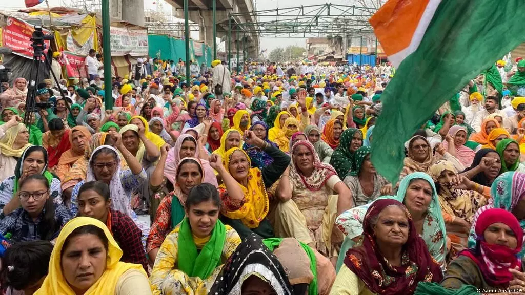 दिल्ली : कृषि कानूनों के खिलाफ विरोध मार्च के चलते कई हिस्सों में मार्ग परिवर्तन