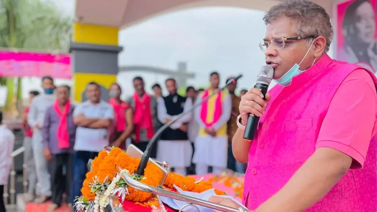अजीत जोगी की पार्टी का कांग्रेस में हो सकता है विलय अजीत जोगी की पार्टी का कांग्रेस में हो सकता है विलय