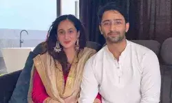 рд░реБрдЪрд┐рдХрд╛ рдХрдкреВрд░ рдФрд░ рд╢рд╣реАрд░ рд╢реЗрдЦ рдиреЗ рдмреЗрдЯреА рдХреЗ рдирд╛рдо рд╕реЗ рд╣рдЯрд╛рдпрд╛ рдкрд░реНрджрд╛ рд░реБрдЪрд┐рдХрд╛ рдХрдкреВрд░ рдФрд░ рд╢рд╣реАрд░ рд╢реЗрдЦ рдиреЗ рдмреЗрдЯреА рдХреЗ рдирд╛рдо рд╕реЗ рд╣рдЯрд╛рдпрд╛ рдкрд░реНрджрд╛