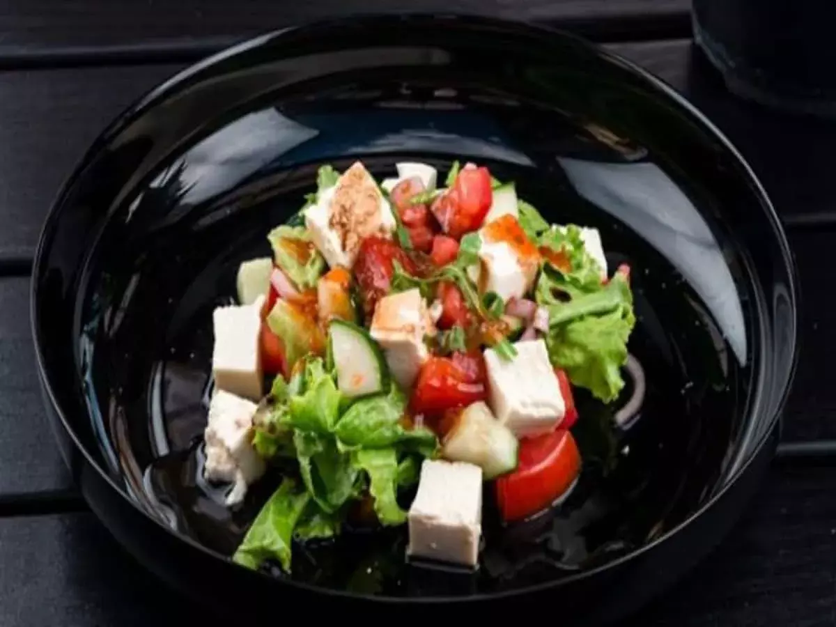 वेट कंट्रोल करने के लिए खाय टमाटर- पनीर का सलाद ,जाने क्या है रेसिपी