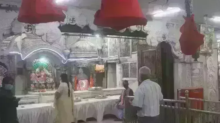 दिल्ली में 15 अक्टूबर से खुलेंगे धार्मिक स्थल दिल्ली में 15 अक्टूबर से खुलेंगे धार्मिक स्थल