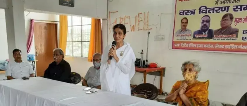 लायंस अनिंद का सेवा व संस्कृति कार्यक्रम लायंस अनिंद का सेवा व संस्कृति कार्यक्रम