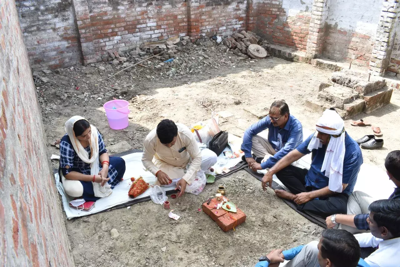 राजीव गांधी कंप्यूटर शिक्षा केंद्र गौरीगंज के भवन का हुआ भूमि पूजन