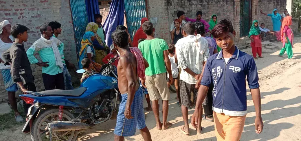 अब्दुल्लागंज वन रेंज के वाचर की गला घोंट कर हत्या जंगल मे मिला शव अब्दुल्लागंज वन रेंज के वाचर की गला घोंट कर हत्या जंगल मे मिला शव