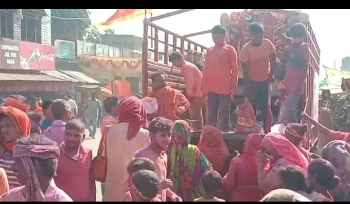 धूमधाम से निकाली गयी मूर्ति विषर्जन शोभा यात्रा धूमधाम से निकाली गयी मूर्ति विषर्जन शोभा यात्रा