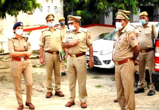 पुलिस अधीक्षक पूनम ने किया जिला नियन्त्रण कक्ष व थाना अमरोहा नगर का औचक निरीक्षण पुलिस अधीक्षक पूनम ने किया जिला नियन्त्रण कक्ष व थाना अमरोहा नगर का औचक निरीक्षण