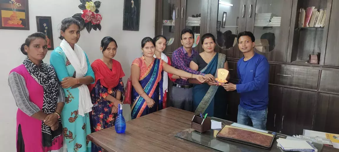 ग्लोरी पब्लिक स्कूल में अभिभावक, शिक्षक, छात्रों, का सम्यक काउंसलिंग का आयोजन किया गया ग्लोरी पब्लिक स्कूल में अभिभावक, शिक्षक, छात्रों, का सम्यक काउंसलिंग का आयोजन किया गया