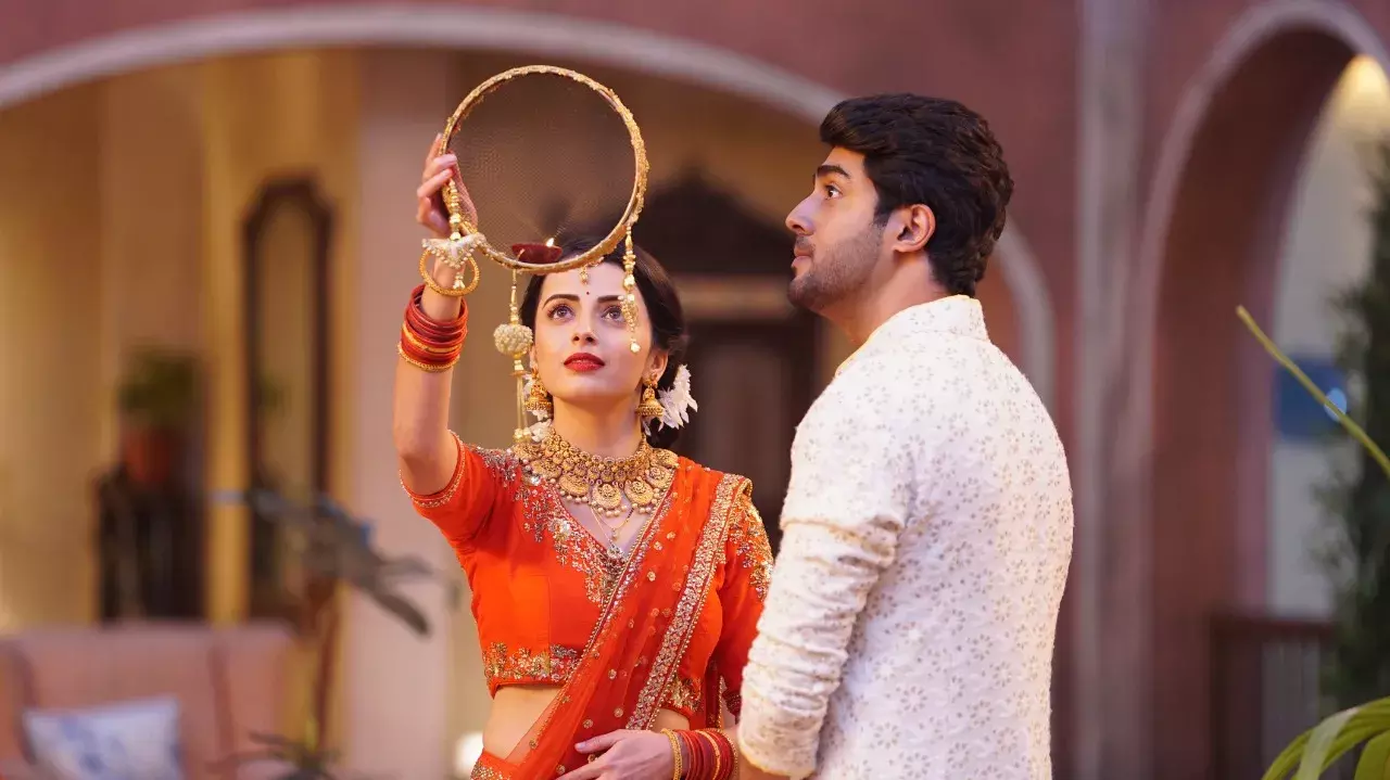 टीवी के शोज़ में भव्य करवा चौथ सेलीब्रेशन टीवी के शोज़ में भव्य करवा चौथ सेलीब्रेशन