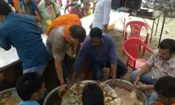 शनि जागरण में जमकर झूमें भक्त, भंडारे में बांटी पूड़ी-सब्जी