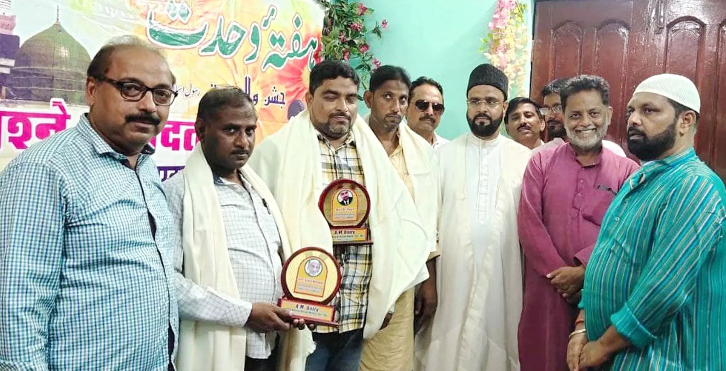 शिया मुसलमानों ने मनाया हजरत मोहम्मद का जन्मदिवस शिया मुसलमानों ने मनाया हजरत मोहम्मद का जन्मदिवस