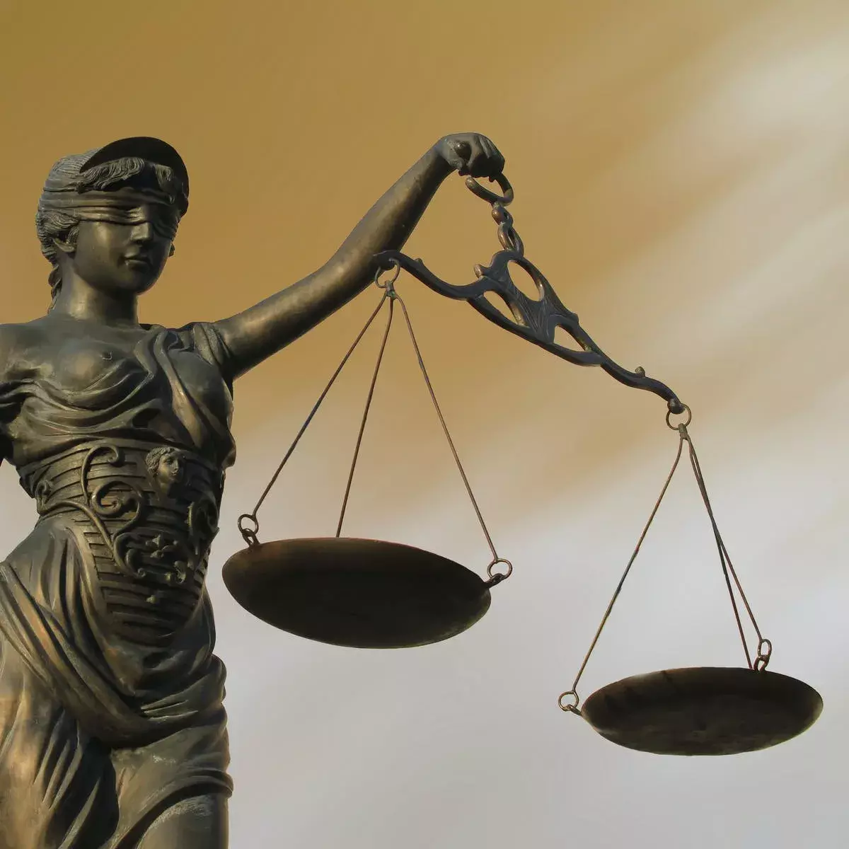 कप्तान की फटकार के बाद पीड़ित को मिला न्याय कप्तान की फटकार के बाद पीड़ित को मिला न्याय