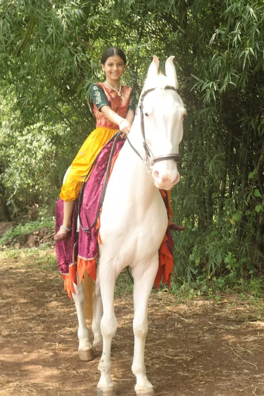 नौ वर्षीया आरोही पटेल ने काशीबाई बाजीराव बल्लाल के लिए सिर्फ चार दिन में सीखी घुड़सवारी! नौ वर्षीया आरोही पटेल ने काशीबाई बाजीराव बल्लाल के लिए सिर्फ चार दिन में सीखी घुड़सवारी!