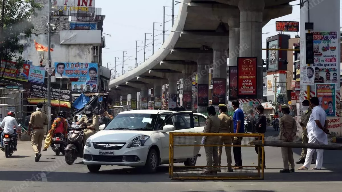 गोमती नगर विभूति खंड निकट इंद्र गांधी प्रतिष्ठान होटल सिल्वर 7 में कोरोना के गाईड लाईनो की जमकर उड़ाई गई धज्जिया गोमती नगर विभूति खंड निकट इंद्र गांधी प्रतिष्ठान होटल सिल्वर 7 में कोरोना के गाईड लाईनो की जमकर उड़ाई गई धज्जिया