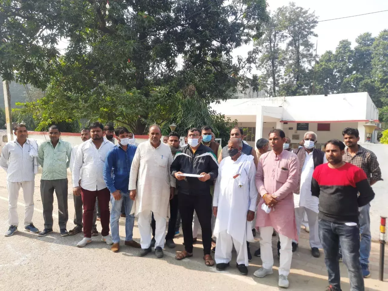 सपा व्यपार सभा ने नोटबंदी दिवस को काला दिवस के रूप में मनाया सपा व्यपार सभा ने नोटबंदी दिवस को काला दिवस के रूप में मनाया