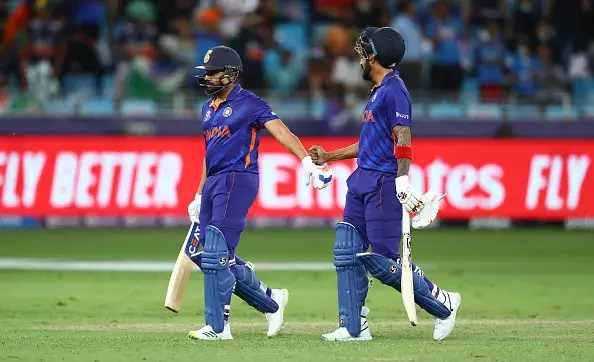 IND vs NAM: भारत ने नामीबिया पर 9 विकेट से जीत के साथ T20 WC अभियान का अंत किया IND vs NAM: भारत ने नामीबिया पर 9 विकेट से जीत के साथ T20 WC अभियान का अंत किया