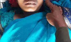 रेलवे ट्रैक पर मिला अज्ञात महिला का शव......