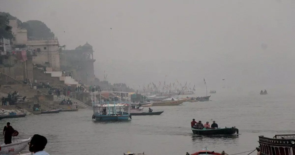 It will be cold till Dev Diwali: After 3 days, the temperature of Varanasi may decrease by 5°C; Light mist in the city